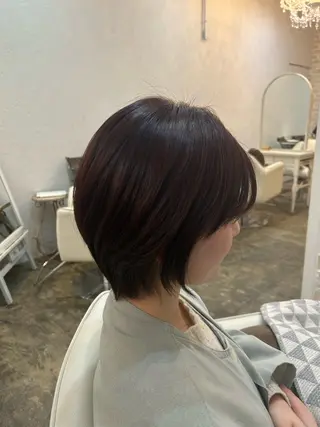 ショート カラー 小磯 維織のヘアスタイル