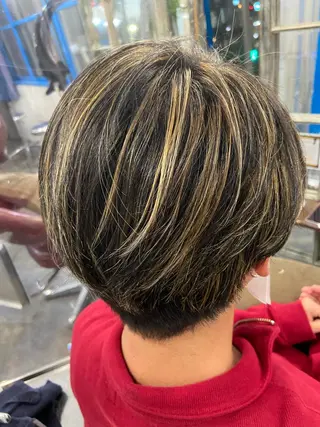 ショート カラー メンズ カットパーマ✂️ 小坂田玲亜のヘアスタイル