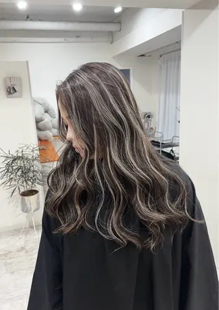 ロング カラー ROBIN所属・指名数No.1 /NAOYAのヘアスタイル