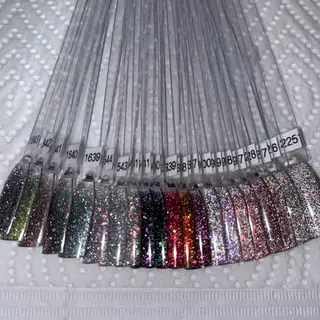 ネイル アンリッシュ池袋 小泉のネイルデザイン