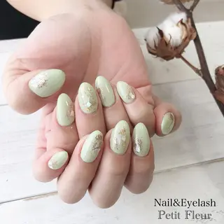 ネイル Petit Fleur所属・青柳 亜梨奈のマツエク・マツパデザイン