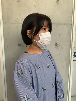 ショート カラー カネコ ユカリのヘアスタイル