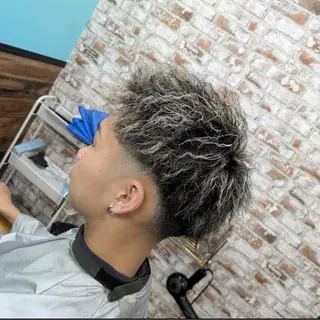 メンズ hair CROWN所属・メンズ特化型美容師 髙橋玲生/フェードのヘアスタイル
