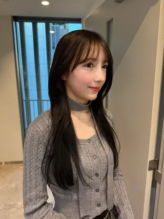 ロング ハイトーン/ピンク カラー/めい🎀のヘアスタイル