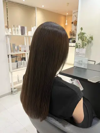 ロング カラー 諸岡 玲のヘアスタイル
