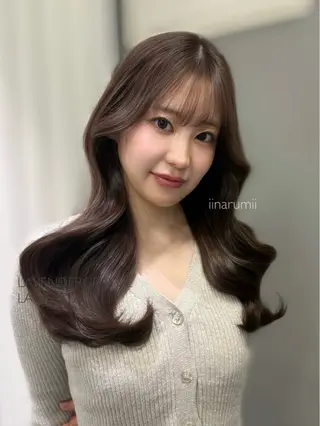 セミロング カラー 韓国サロン出身 narumi‎‎🤍のヘアスタイル