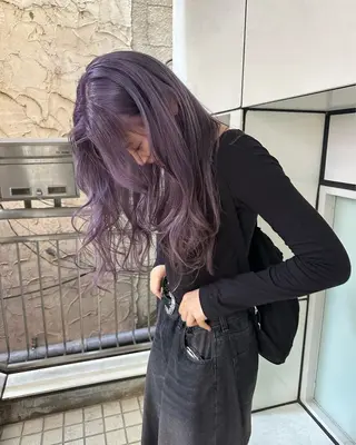 ロング カラー Tsukasa/ ハイトーン/寒色のヘアスタイル