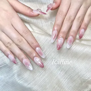 ネイル RAFFINE 月🦋🩵のネイルデザイン