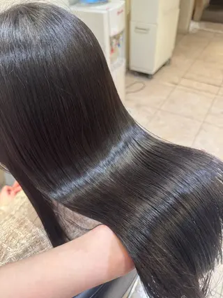 ロング カラー さら艶ストレート 🩶Suzuneのヘアスタイル