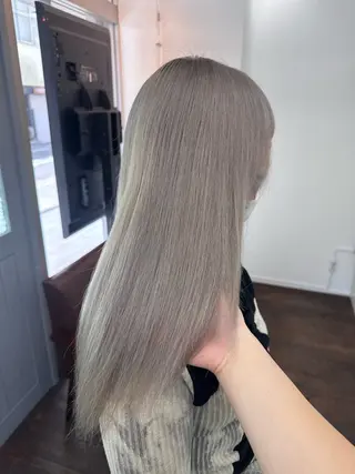 カラー 和木坂 日美のヘアスタイル