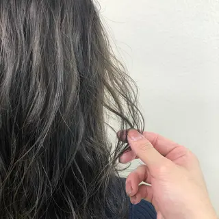 ミディアム カラー ヘアアレンジ 外苑前NO.1艶髪 透明感カラーのヘアスタイル