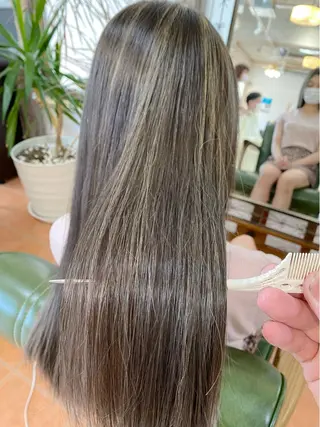 ロング 石井 佑樹のヘアスタイル