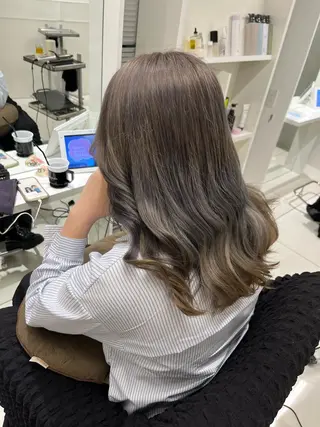 セミロング カラー りおな/エクステ /ミルクティーカラーのヘアスタイル