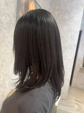 ミディアム シャドールーツ earth　深川愛実のヘアスタイル