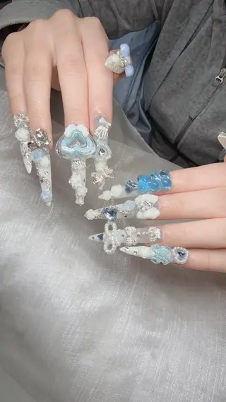 ネイル Lee Nailsのネイルデザイン