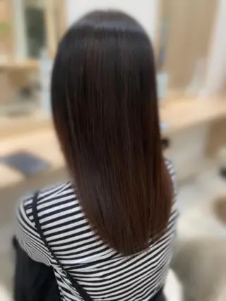 ロング カラー 森 瑠海のヘアスタイル
