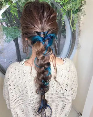 ロング カラー 上霜 菜月のヘアスタイル