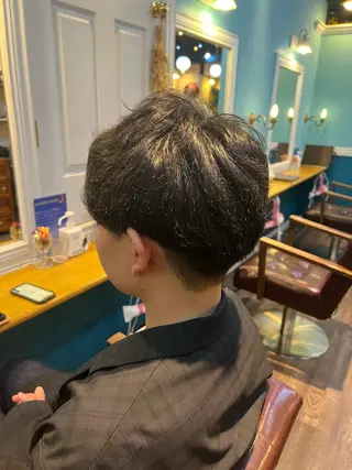 メンズ ビューティーサロンヌーベル一ノ割店所属・大内 芹菜のヘアスタイル