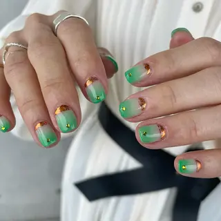 ネイル twoo______ miyuのネイルデザイン