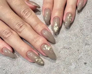 ネイル 入山 聡美のネイルデザイン