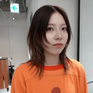 セミロング カラー ヘアアレンジ 🌐サトウ リョウ🌐のヘアスタイル