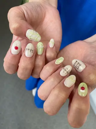 ネイル emi 🧸のネイルデザイン