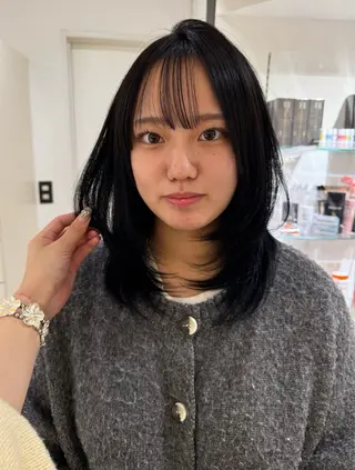 ミディアム レイヤーカット/ 凜音(リノン)🎀のヘアスタイル