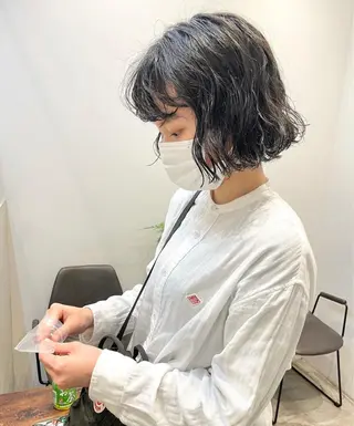 ショート パーマ 吉川 陽菜のヘアスタイル
