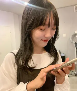 セミロング カラー mir所属・柿沼 未夢のヘアスタイル