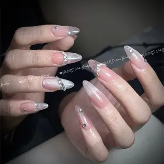 ミディアム ガー NAILのネイルデザイン