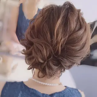 ミディアム ヘアアレンジ 《カメレオン》 西田美輝のヘアスタイル