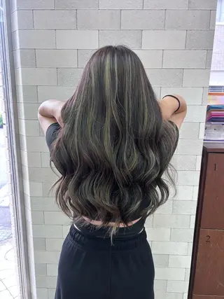 ロング ハイトーン×艶カラー 🤍MIZUKIのヘアスタイル