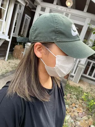 セミロング カラー 足立 悠輔のヘアスタイル