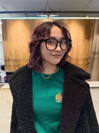 ミディアム カラー ミルクティー× グレージュMOMOのヘアスタイル