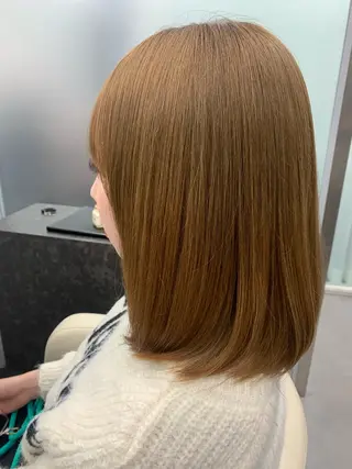 カラー ハイトーン /愛子のヘアスタイル