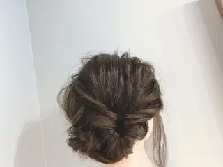 セミロング ヘアアレンジ Rely 美空のヘアスタイル