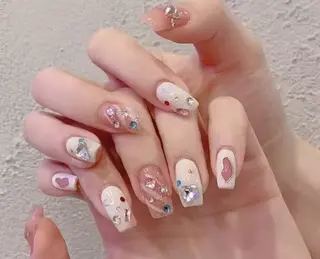 ネイル 相沢 さやかのネイルデザイン