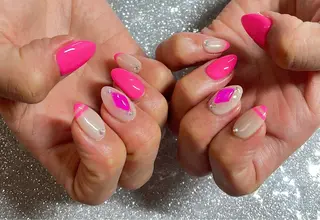 ネイル VIERU 🌈🎀💖のネイルデザイン