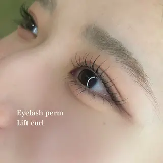 マツエク・マツパ パーソナルカラー/ 似合わせ/山村さらのヘアスタイル