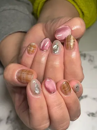 ネイル Mi-roomネイル 耳ツボジュエリーのネイルデザイン