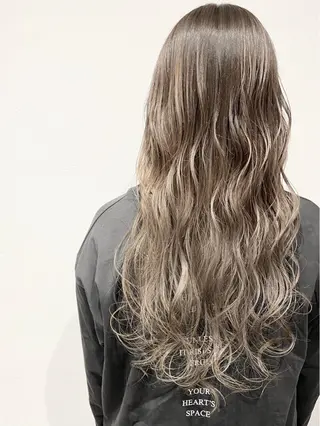 ロング MYRTLE TSUNODAのヘアスタイル