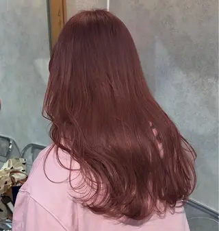 ロング 赤みオフの透明感職人 /ケア重視の美髪施術のヘアスタイル