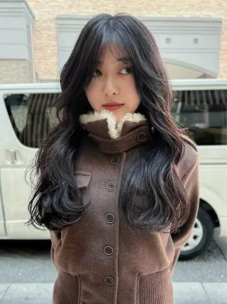 ロング BROUN®所属・江坂カットモデル nacaのヘアスタイル