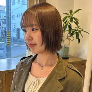 ショート カラー ニュートラルカラー 🧊横田 さえのヘアスタイル