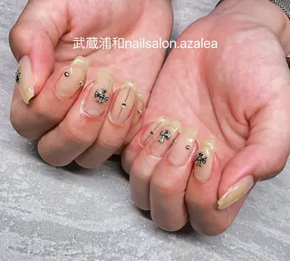 ネイル R inのネイルデザイン