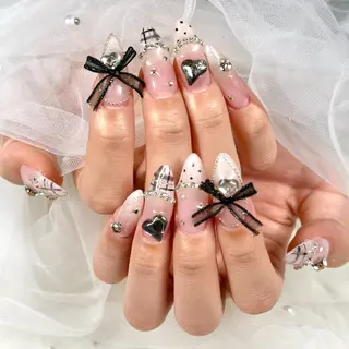 ネイル MIGHTY COLORのネイルデザイン