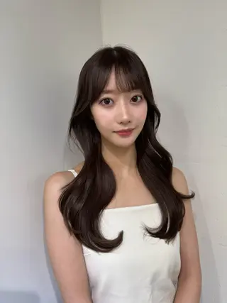 ロング カラー 艶髪レイヤー顔周り グレージュ添田晃基のヘアスタイル