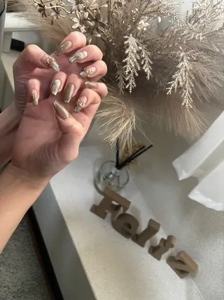 ネイル Feliz所属・Feliz 楽しいネイルサロンのネイルデザイン