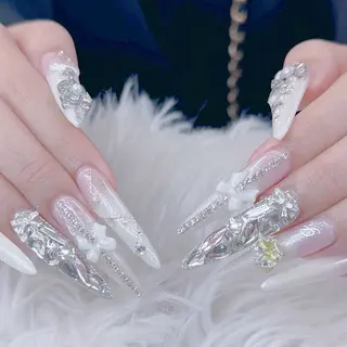 ネイル ゴテゴテ ネイルのネイルデザイン