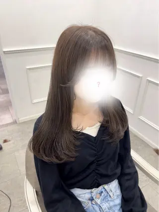 セミロング カラー 新井 凪のヘアスタイル